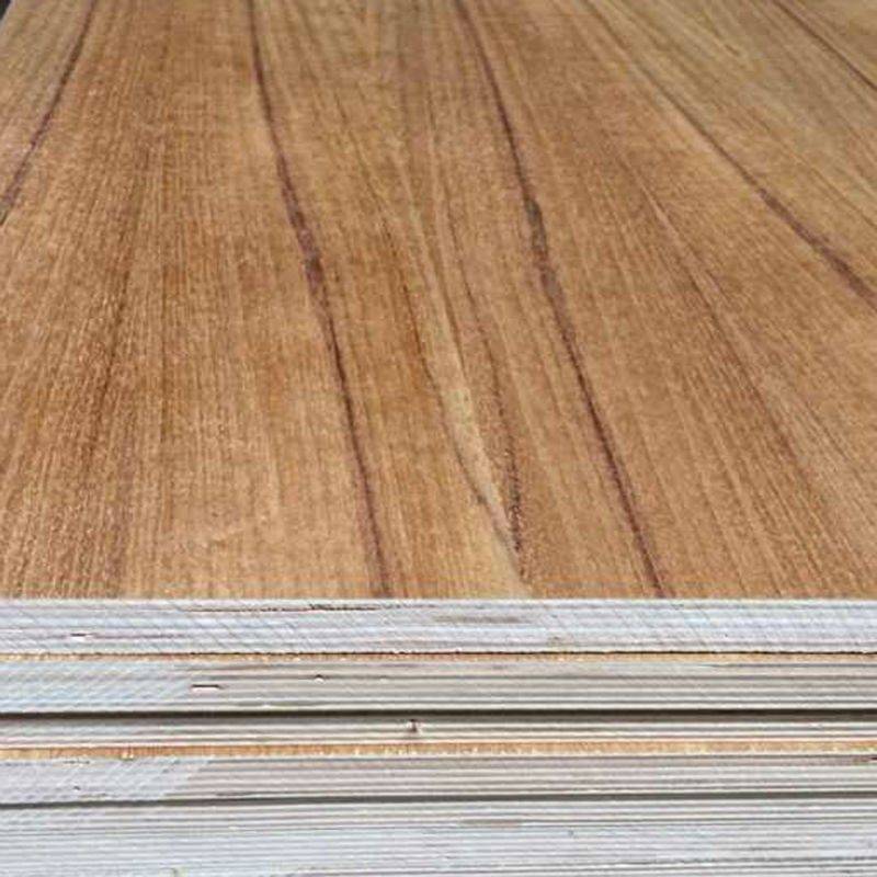 Teakfinerplater, laminatplater, og glassfiberplater fra Sandøy Båtdekk. Trenger du nytt båtdekk eller lei av vedlikehold og slitt teakdekk/laminatdekk? Bestill teakfinerplater i vår nettbutikk, båtdekkbutikken.no