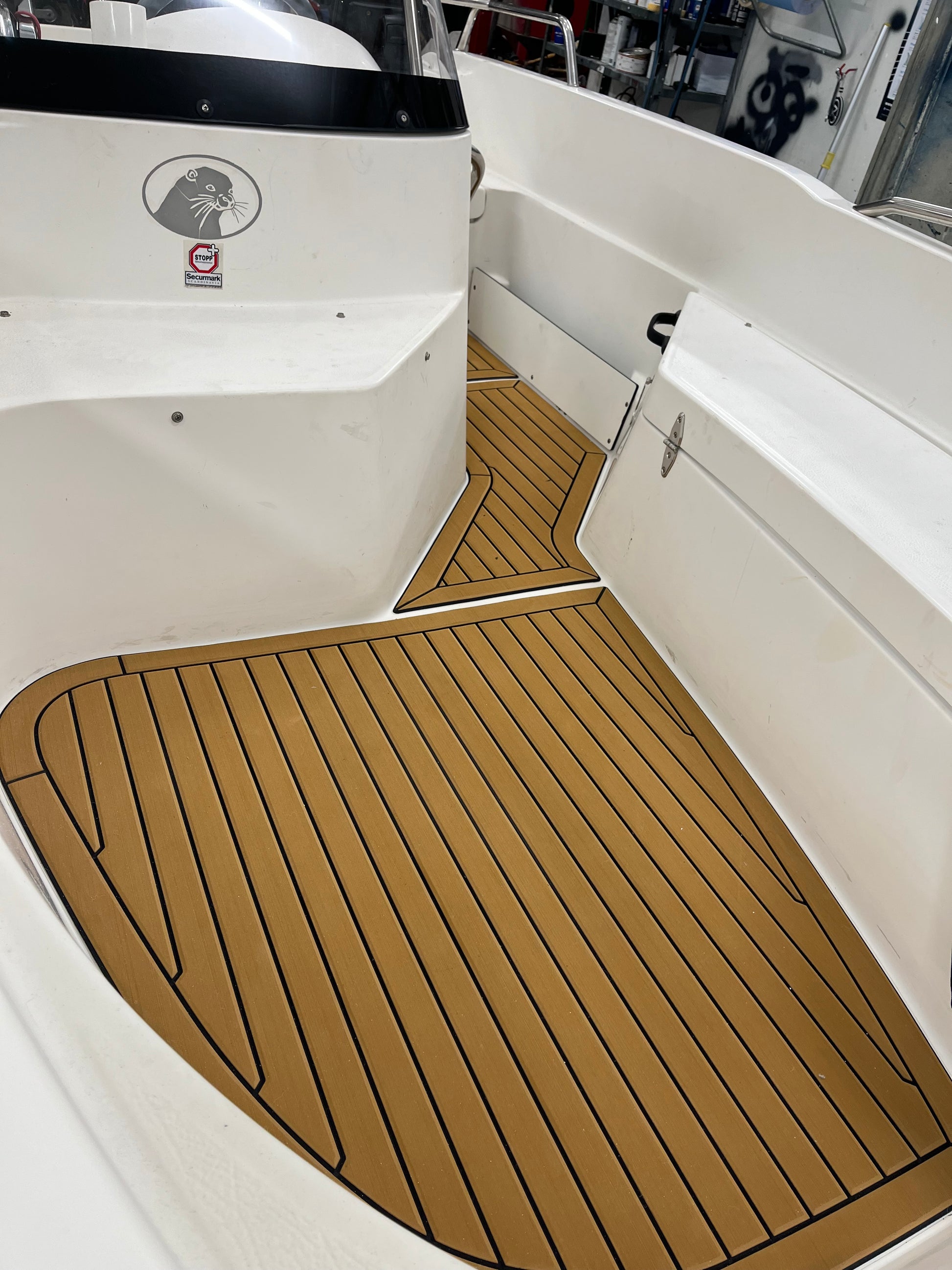 EVA Foamdeck til Uttern S46/4612 fra Sandøy Båtdekk. Teakdekk - Flexiteek - Foamdeck